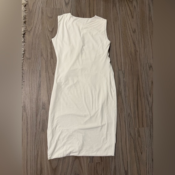 Elise Gug Elegant White Sleeveless Dress Size 40/L - Picture 9 of 10